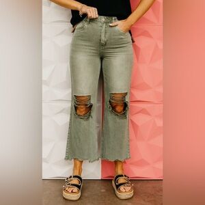 31. NEW ZENANA Washed Distressed Cropped Jeans in Olive